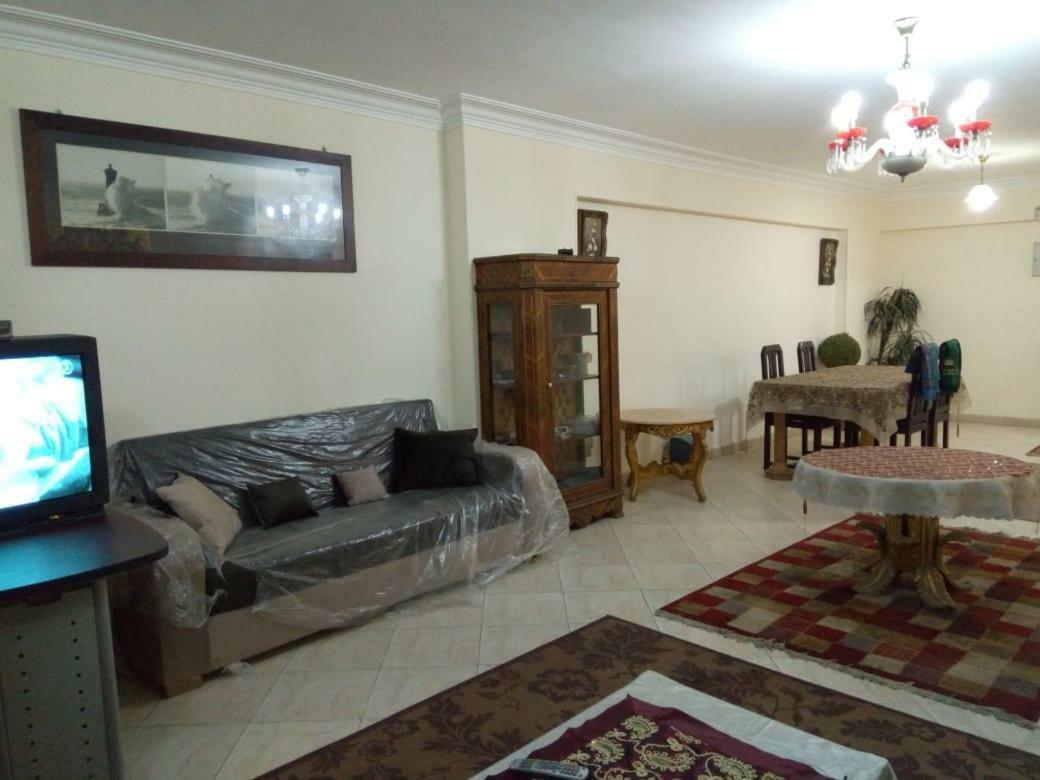Your Dream Apartment In Agouza "Family Only" القاهرة المظهر الخارجي الصورة